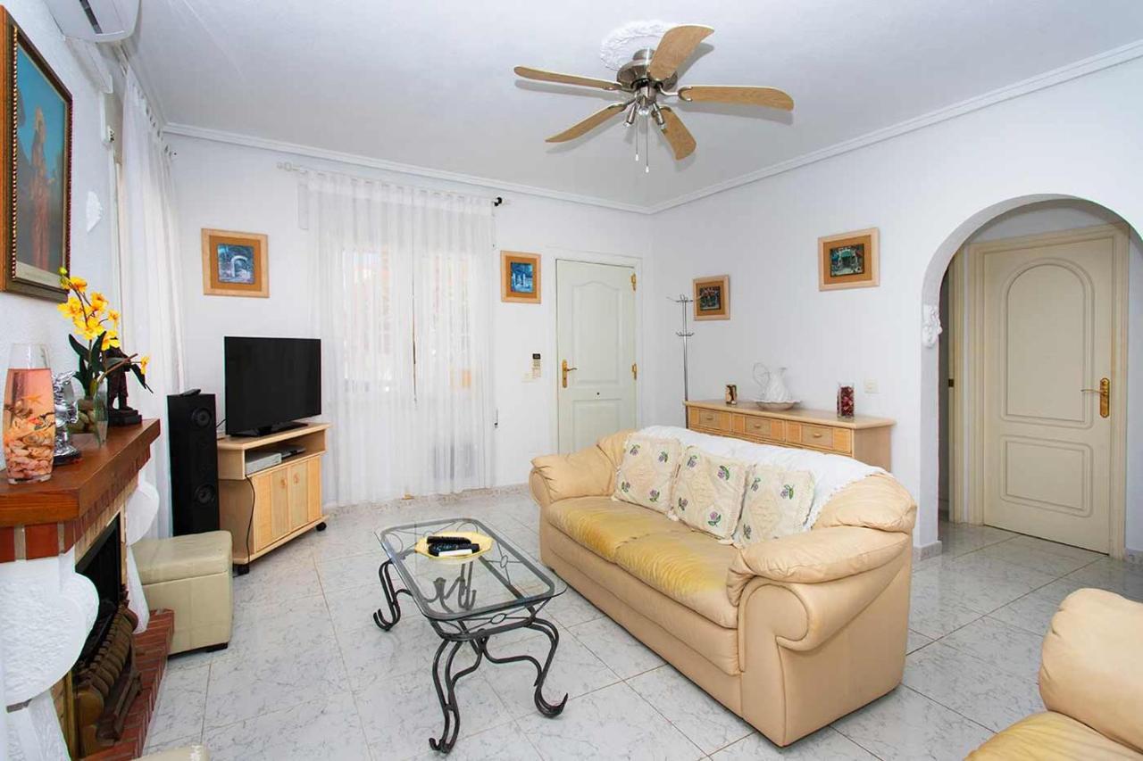 Ch Villa Sola Ciudad Quesada Luaran gambar